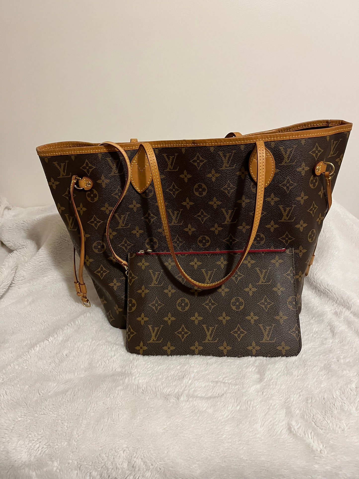 Louis Vuitton Neverfull MM with Pouch