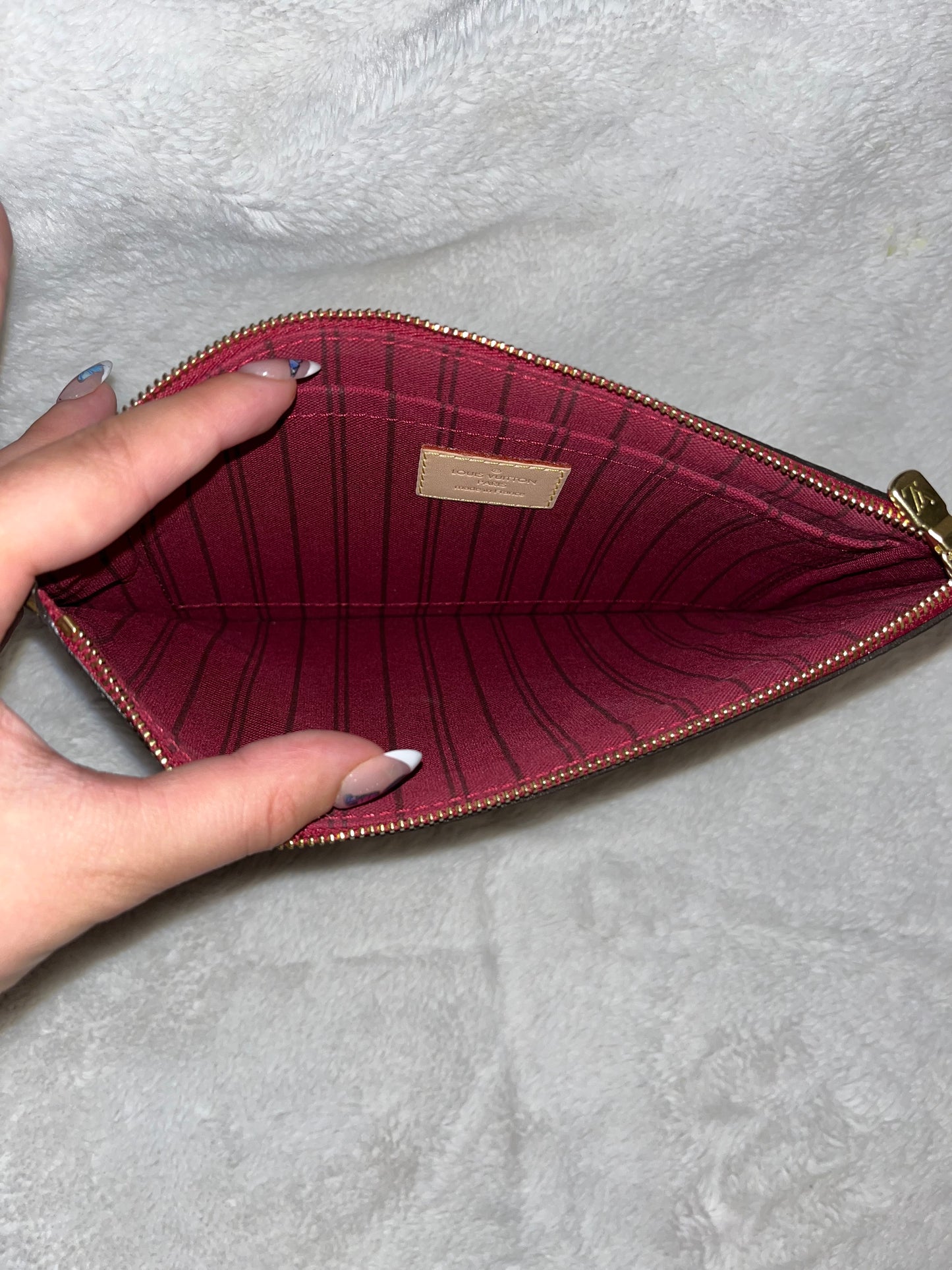 Louis Vuitton Neverfull MM with Pouch
