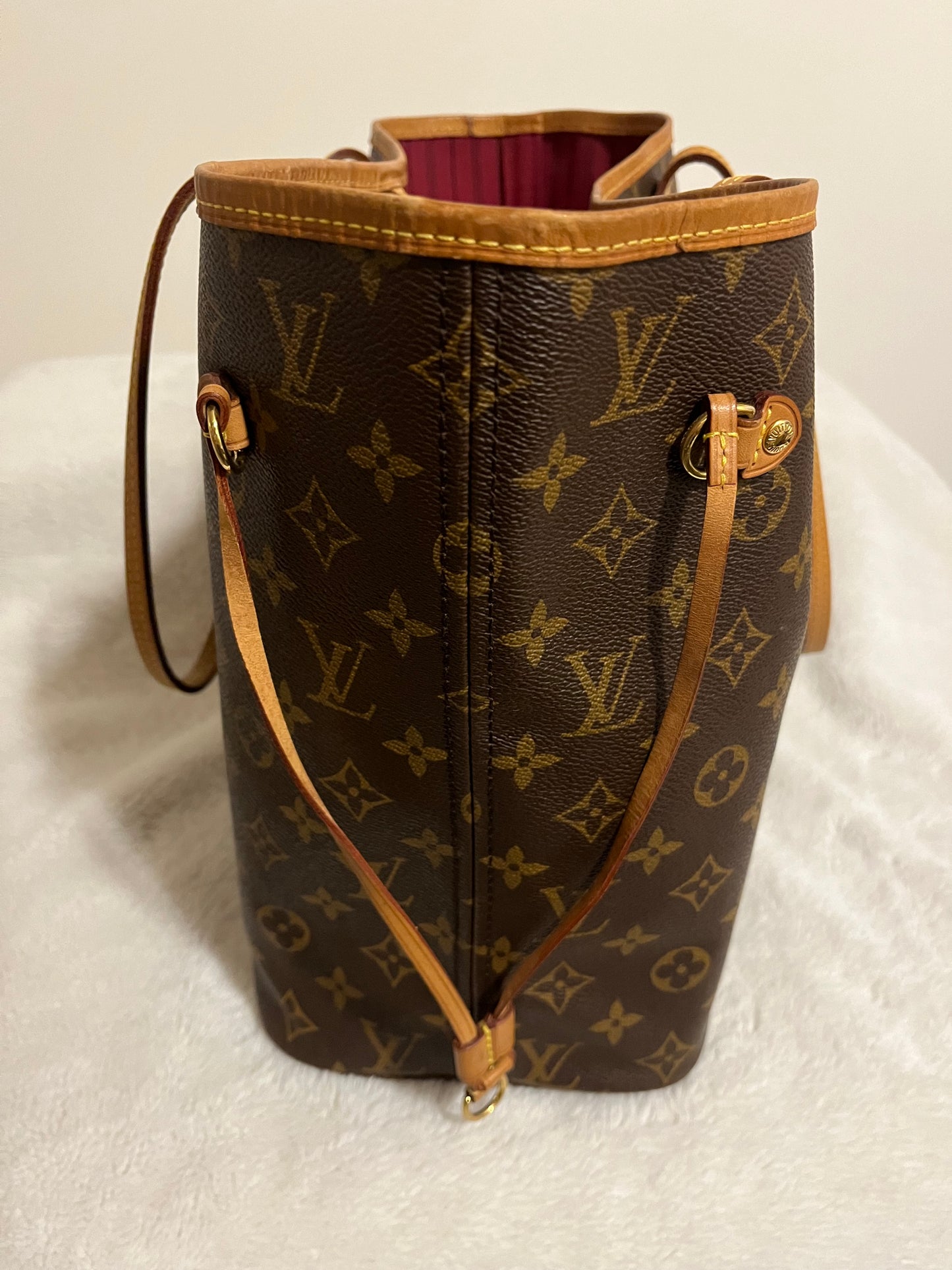 Louis Vuitton Neverfull MM with Pouch