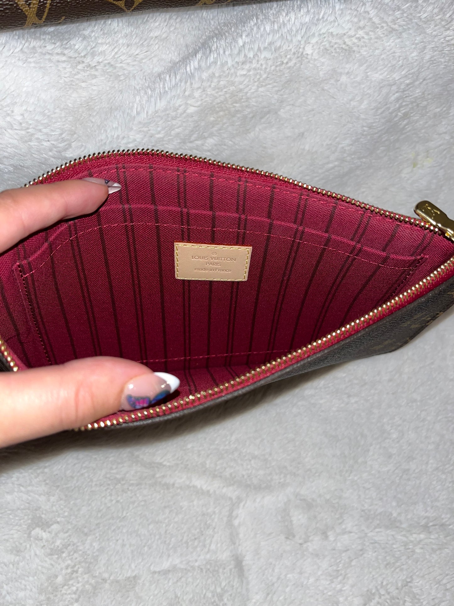 Louis Vuitton Neverfull MM with Pouch